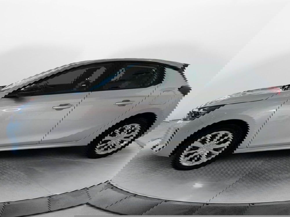 Opel Corsa nuova a Salerno (3)