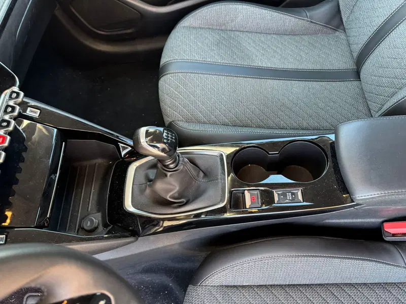 Peugeot 208 usata a Salerno (16)