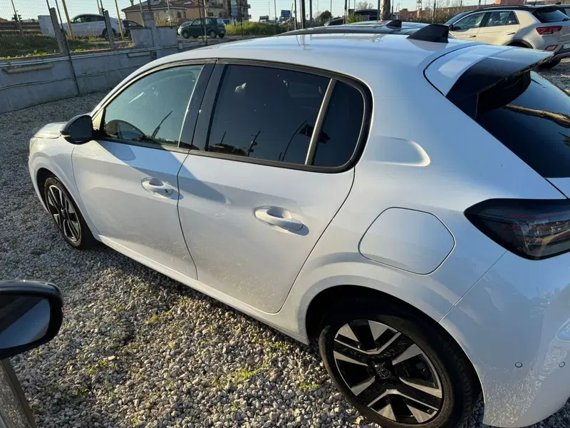 Peugeot 208 usata a Salerno (9)