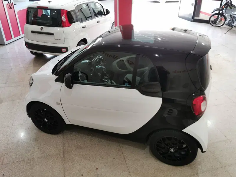 smart Fortwo usata a Salerno (11)