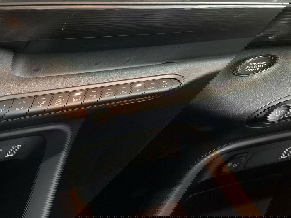 Jeep Avenger usata a Prato (15)