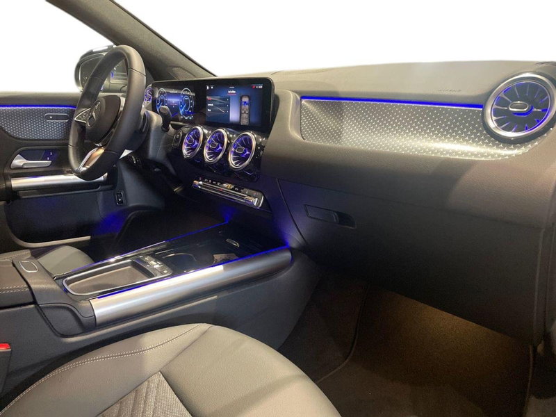 Mercedes-Benz EQA nuova a Firenze (15)