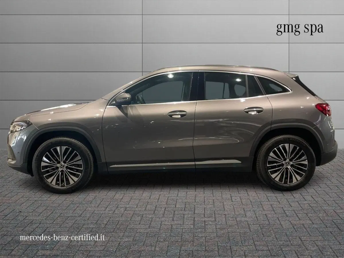 Mercedes-Benz EQA nuova a Firenze (6)
