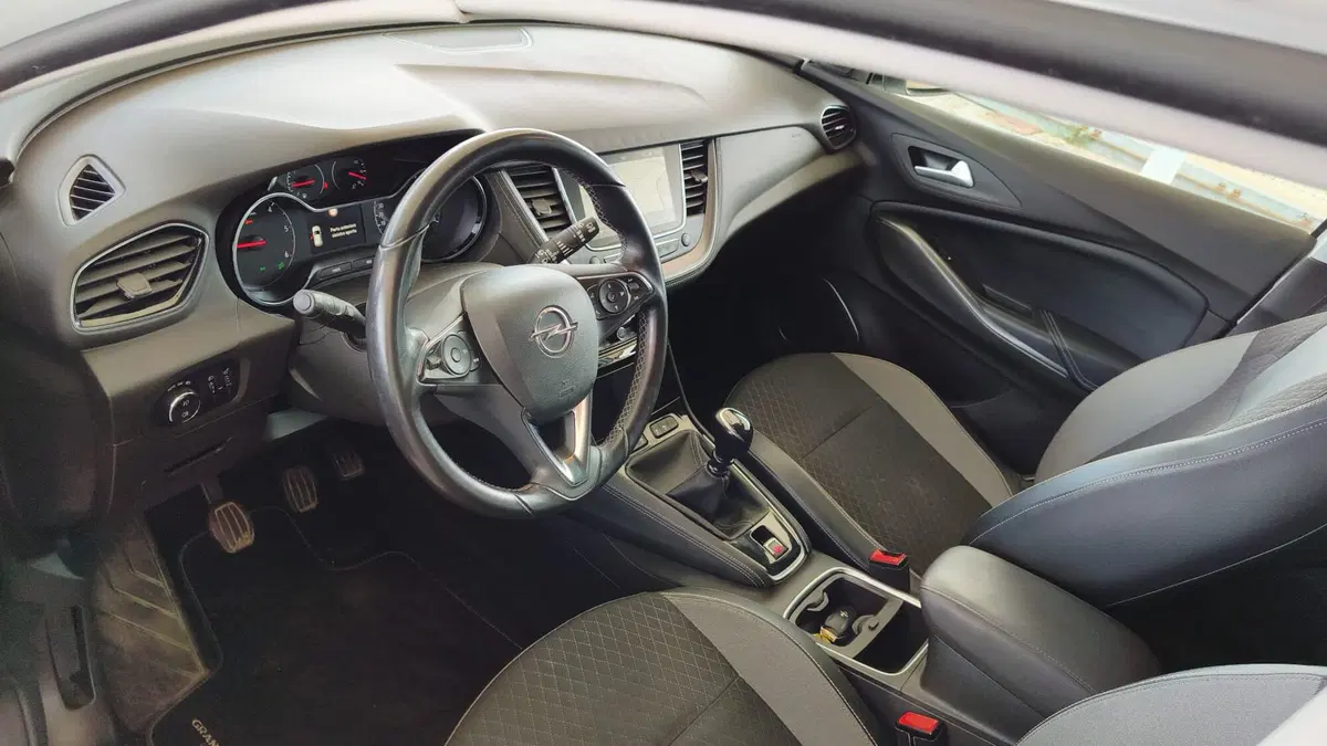 Opel Grandland X usata a Firenze (4)