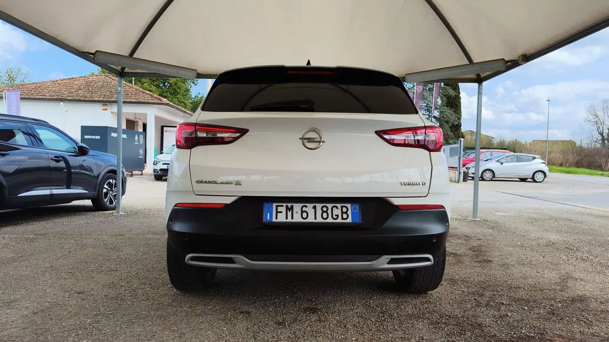 Opel Grandland X usata a Firenze (7)