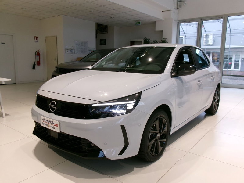 Opel Corsa nuova a Venezia