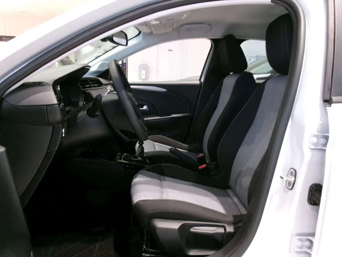 Opel Corsa nuova a Venezia (10)