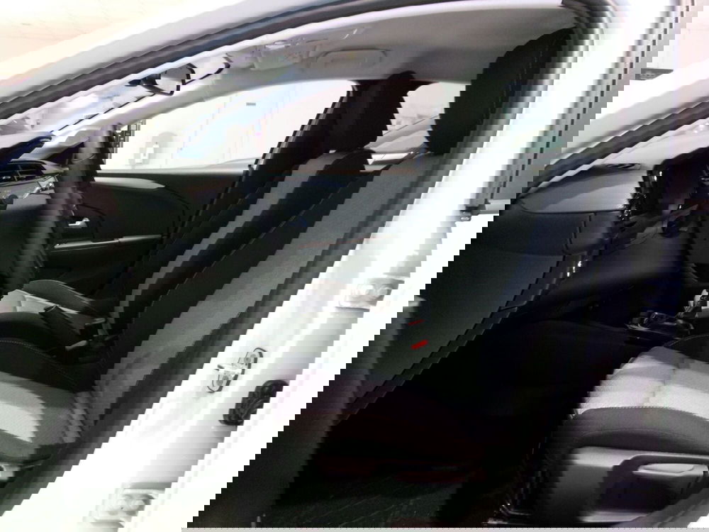 Opel Corsa nuova a Venezia (10)