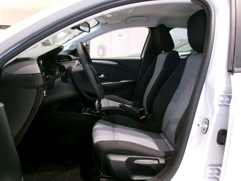 Opel Corsa nuova a Venezia (10)