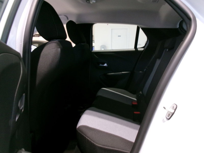 Opel Corsa nuova a Venezia (11)