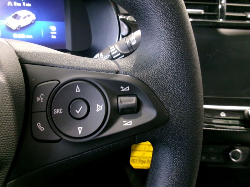 Opel Corsa nuova a Venezia (14)