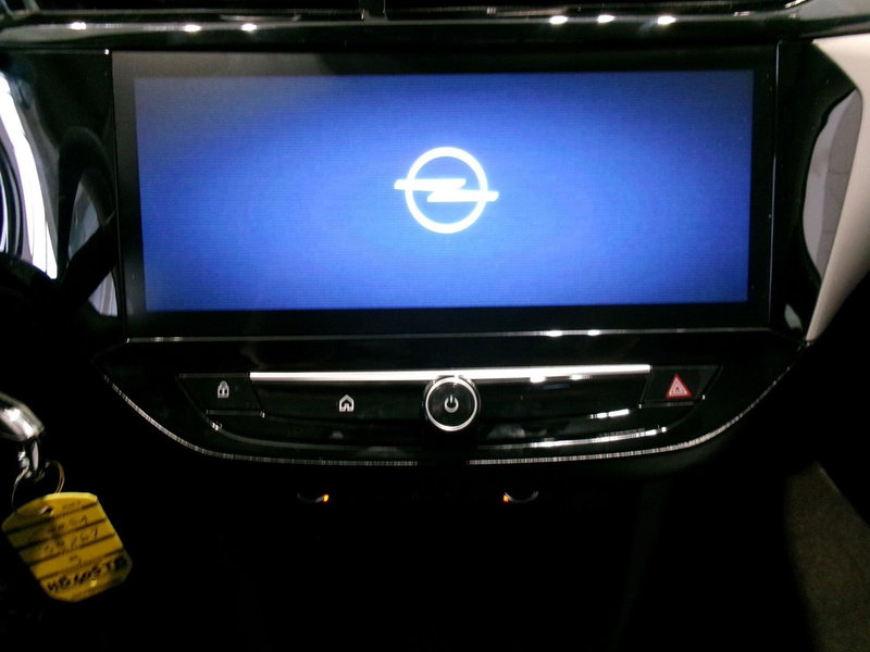 Opel Corsa nuova a Venezia (17)