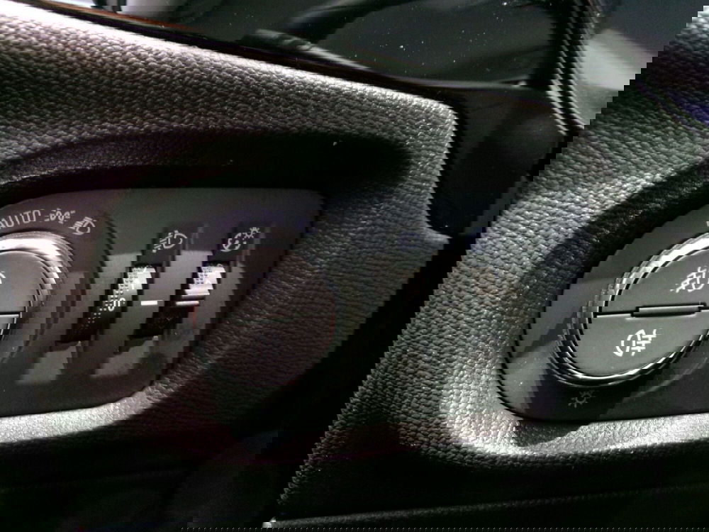 Opel Corsa nuova a Venezia (18)