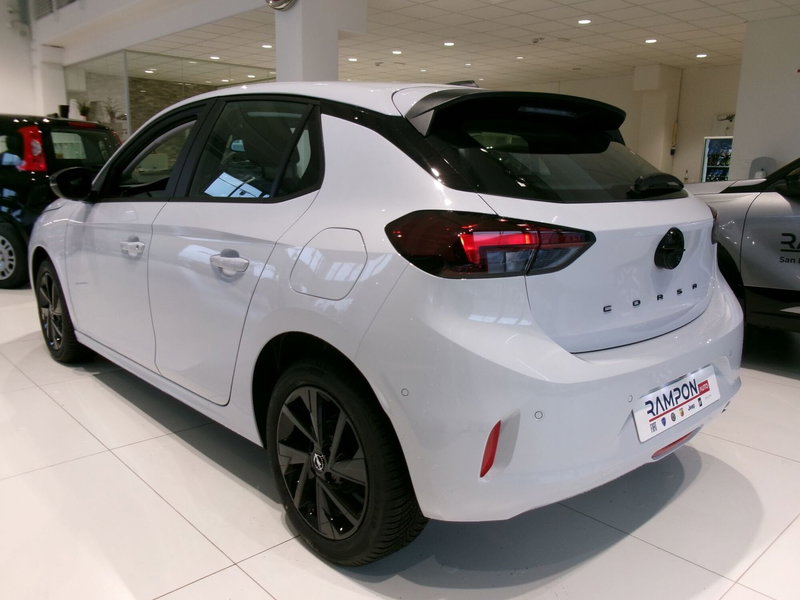 Opel Corsa nuova a Venezia (5)