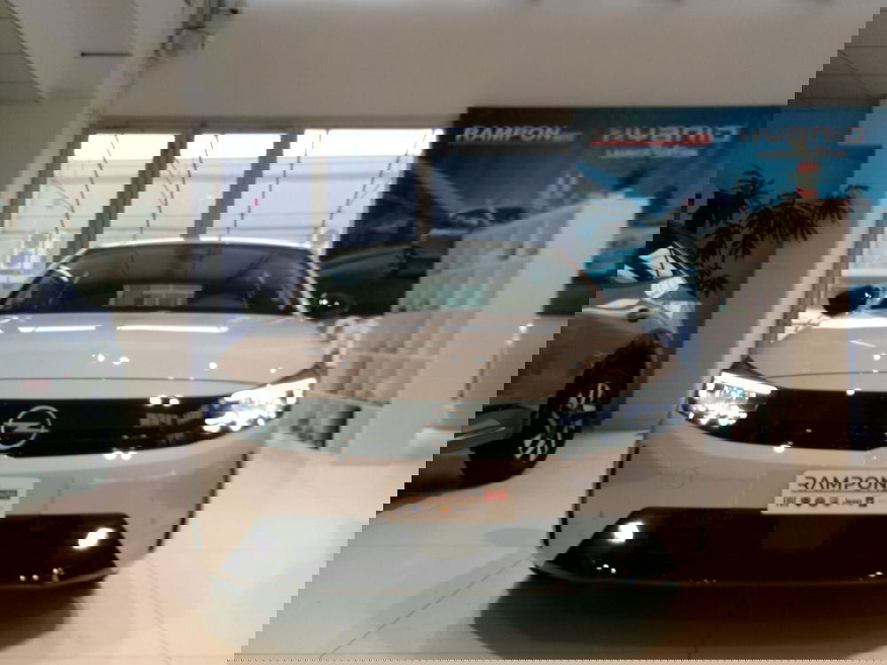 Opel Corsa nuova a Venezia (7)