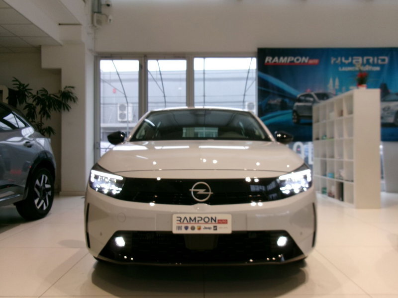 Opel Corsa nuova a Venezia (7)