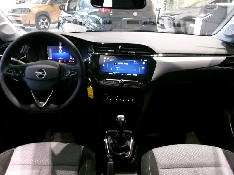 Opel Corsa nuova a Venezia (9)