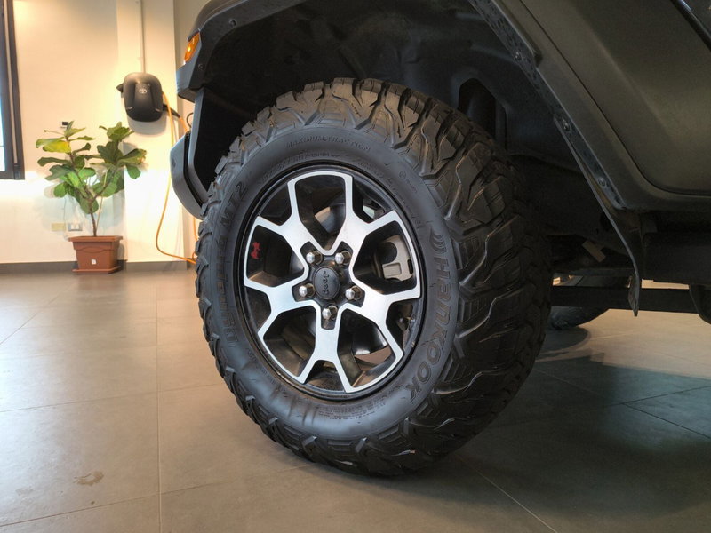 Jeep Wrangler usata a Catanzaro (15)
