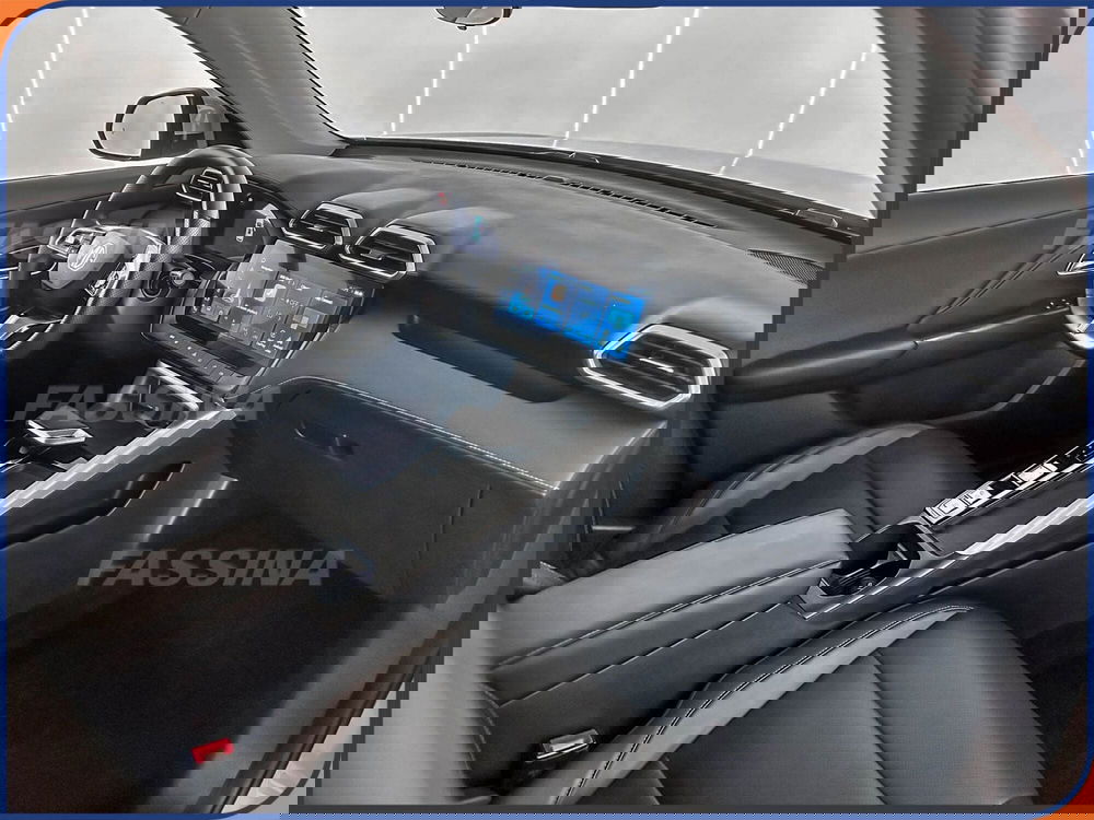 Mg ZS EV usata a Milano (12)