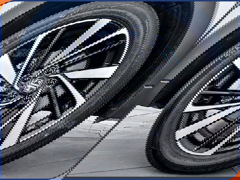 Mg ZS EV usata a Milano (7)