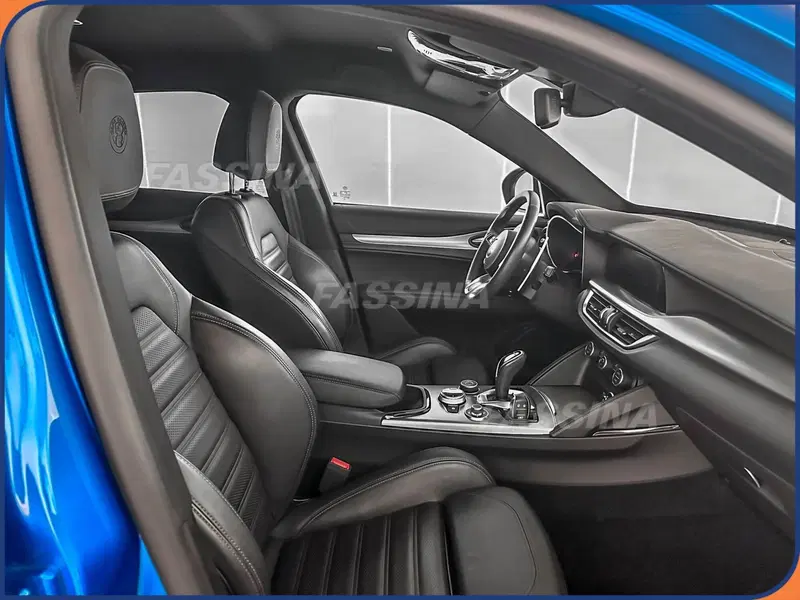 Alfa Romeo Stelvio usata a Milano (13)