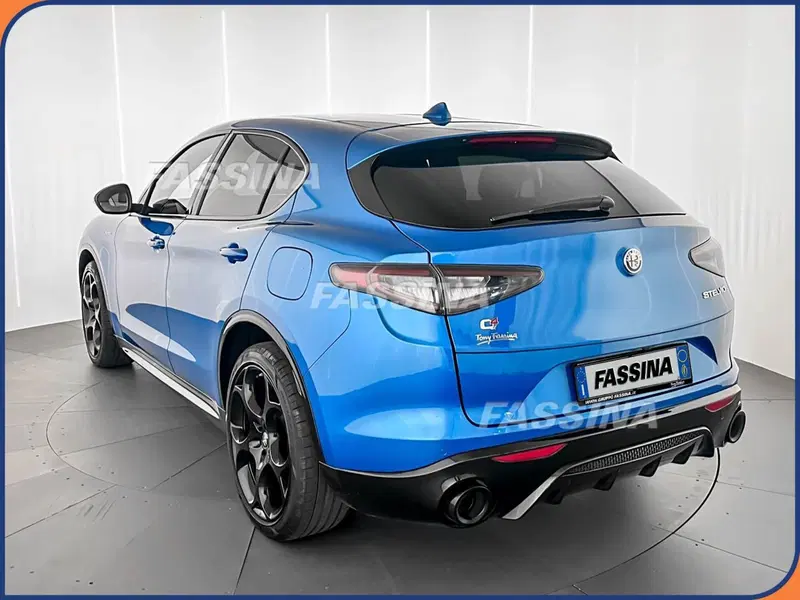 Alfa Romeo Stelvio usata a Milano (4)