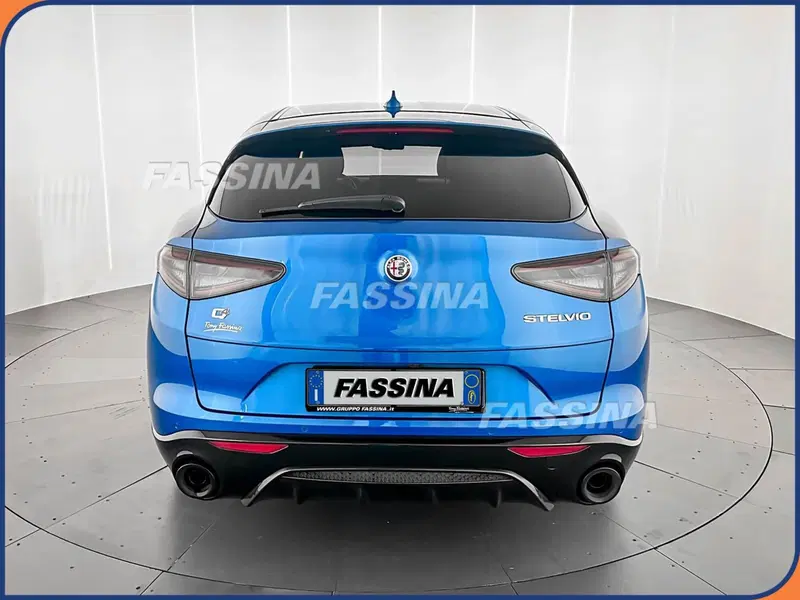 Alfa Romeo Stelvio usata a Milano (5)