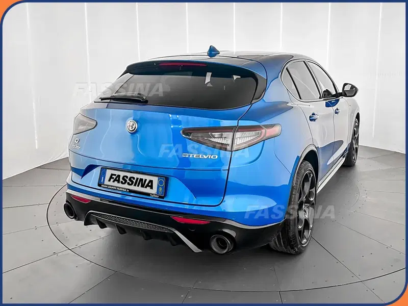 Alfa Romeo Stelvio usata a Milano (6)