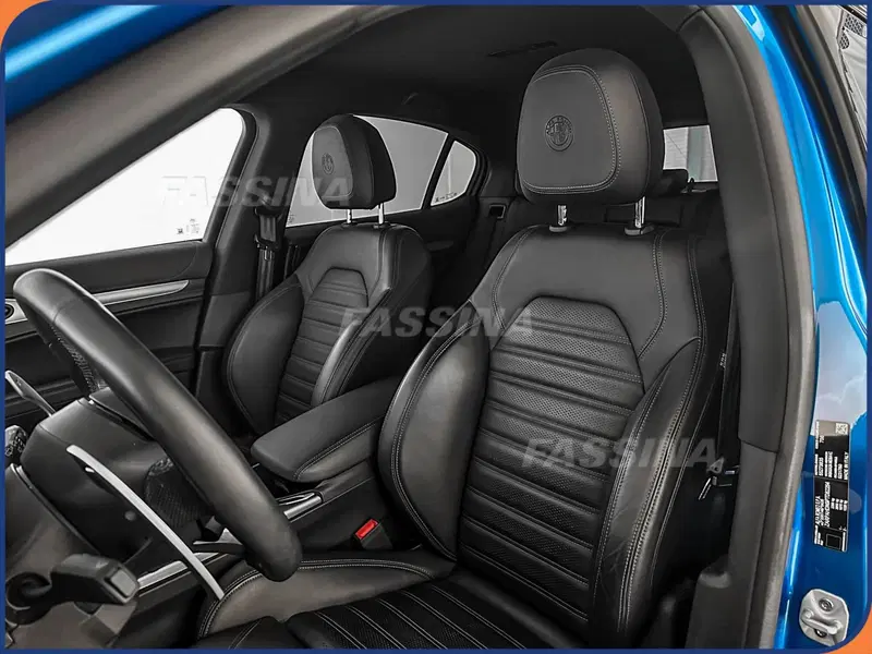 Alfa Romeo Stelvio usata a Milano (8)