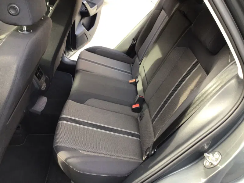 Volkswagen T-Roc usata a Genova (12)