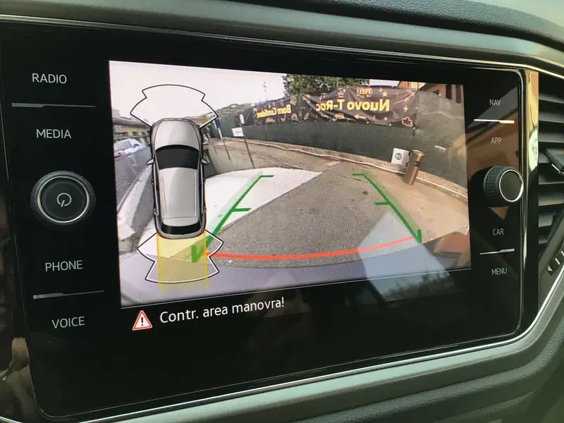 Volkswagen T-Roc usata a Genova (15)