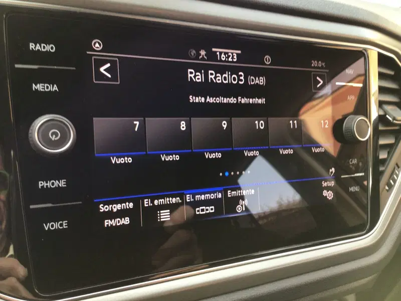 Volkswagen T-Roc usata a Genova (16)