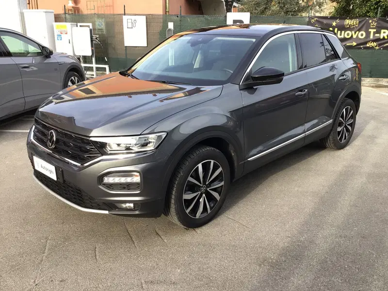 Volkswagen T-Roc usata a Genova (2)
