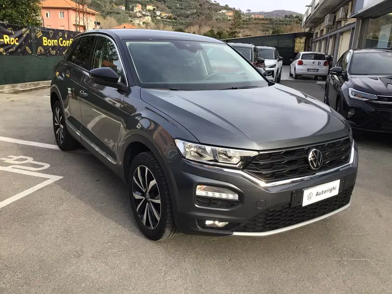 Volkswagen T-Roc usata a Genova (3)