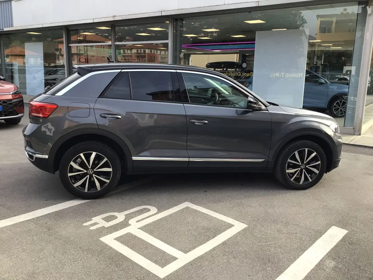 Volkswagen T-Roc usata a Genova (4)
