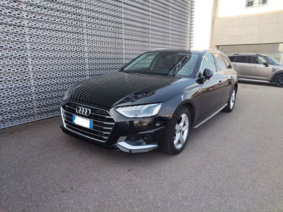 Audi A4 Avant 30 2.0 tdi mhev Business Advanced 136cv s-tronic del 2022 usata a Modena