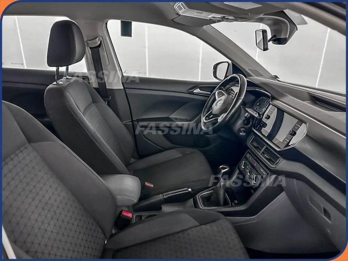 Volkswagen T-Cross usata a Milano (13)