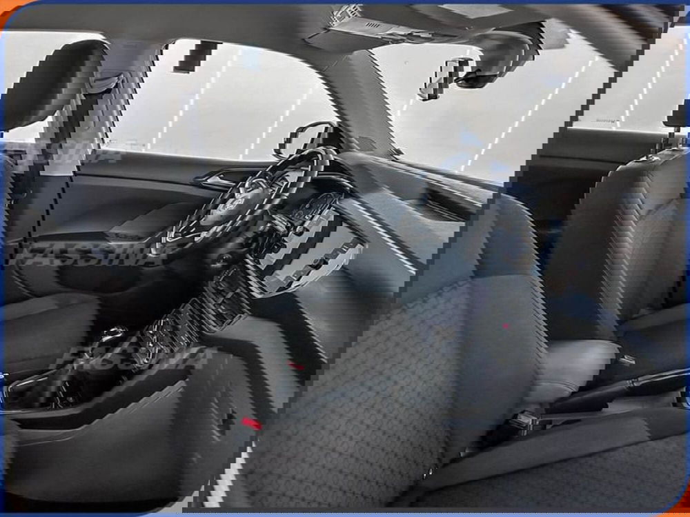 Volkswagen T-Cross usata a Milano (13)