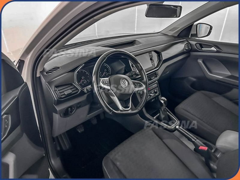 Volkswagen T-Cross usata a Milano (9)