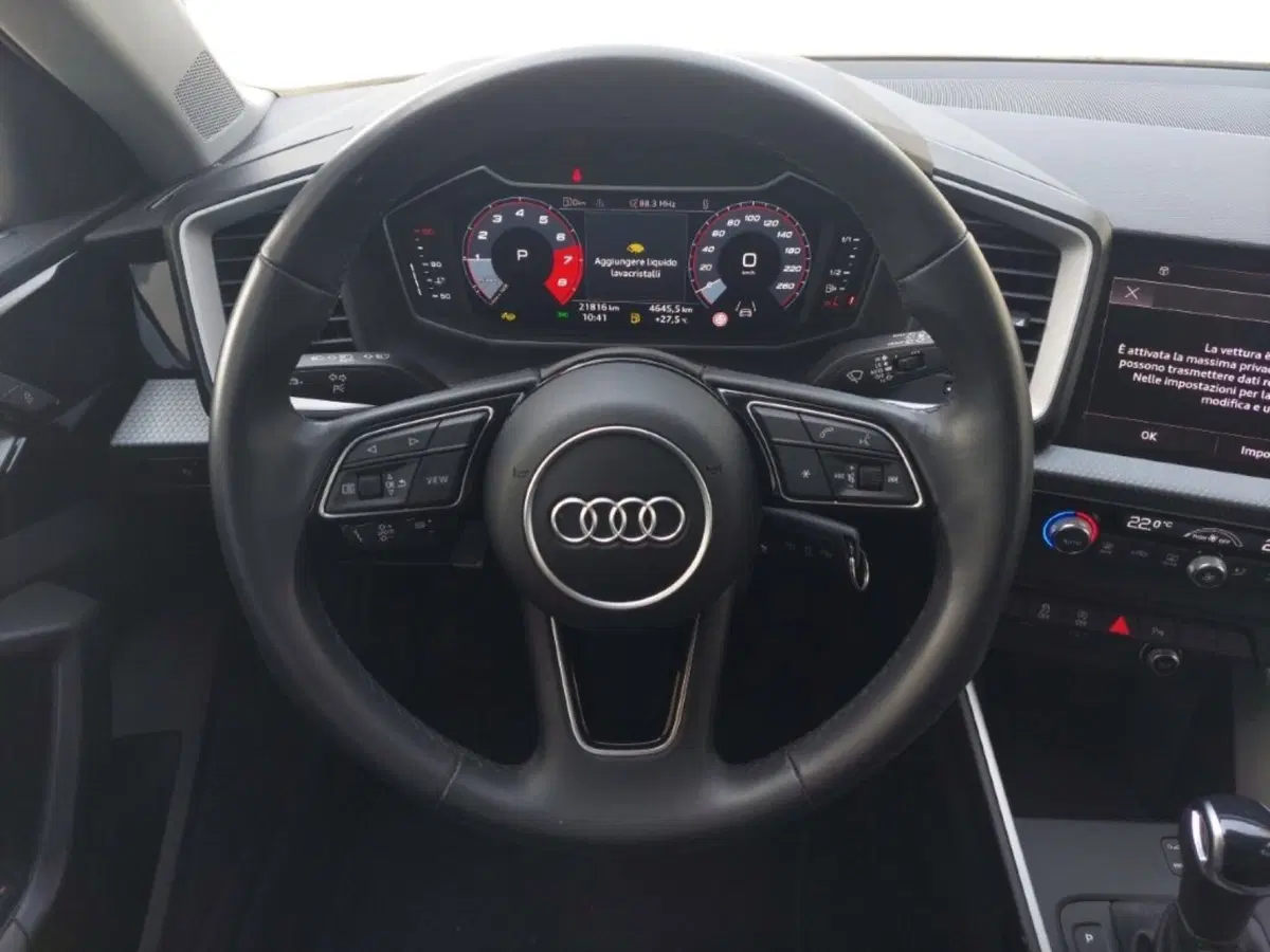 Audi A1 Sportback usata a Bari (3)