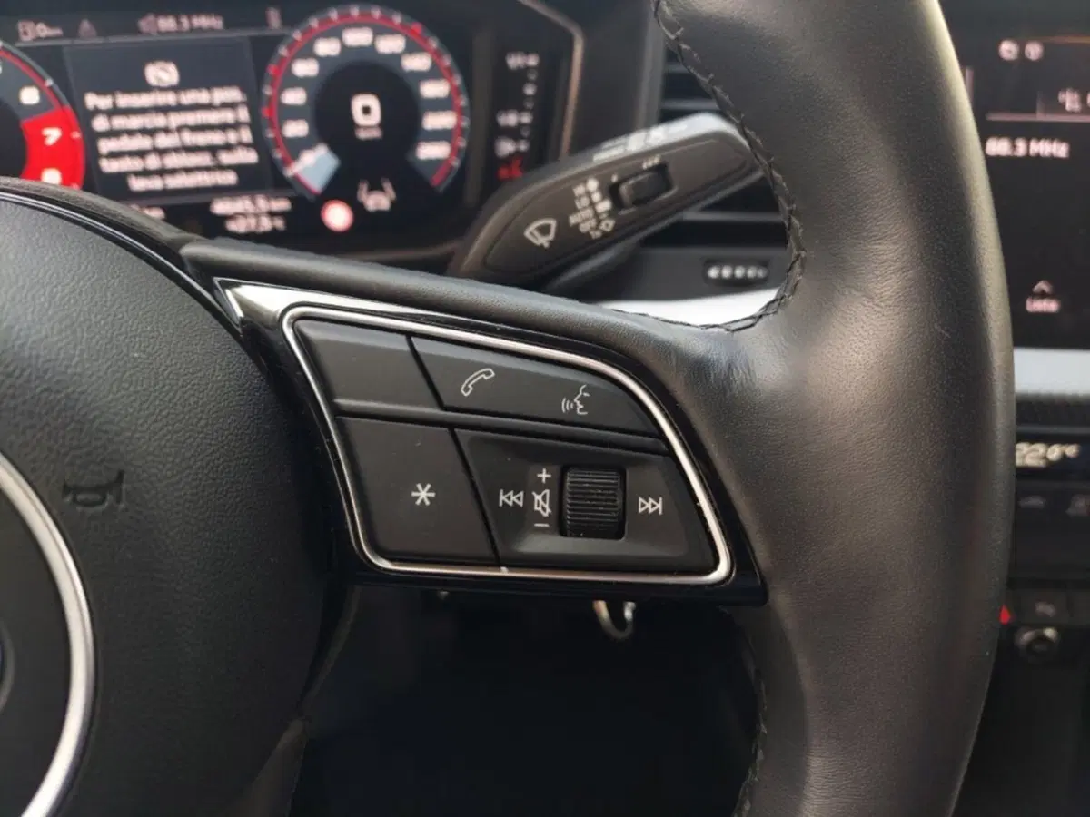 Audi A1 Sportback usata a Bari (7)