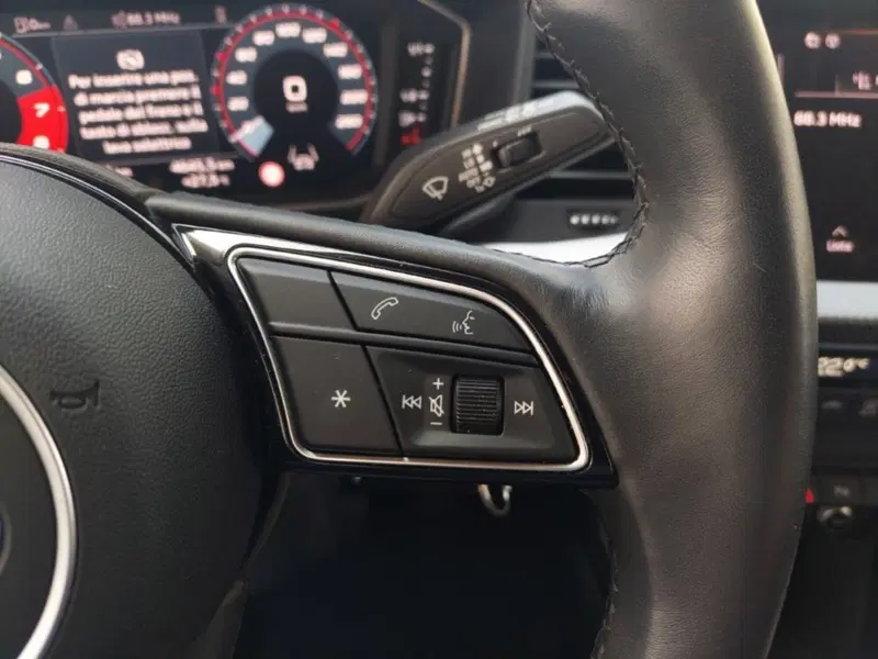 Audi A1 Sportback usata a Bari (7)