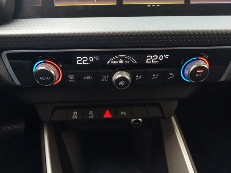 Audi A1 Sportback usata a Bari (8)