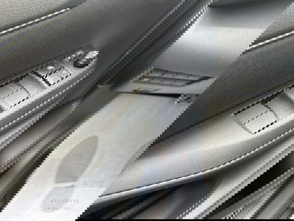 Toyota Yaris Cross usata a Brescia (8)