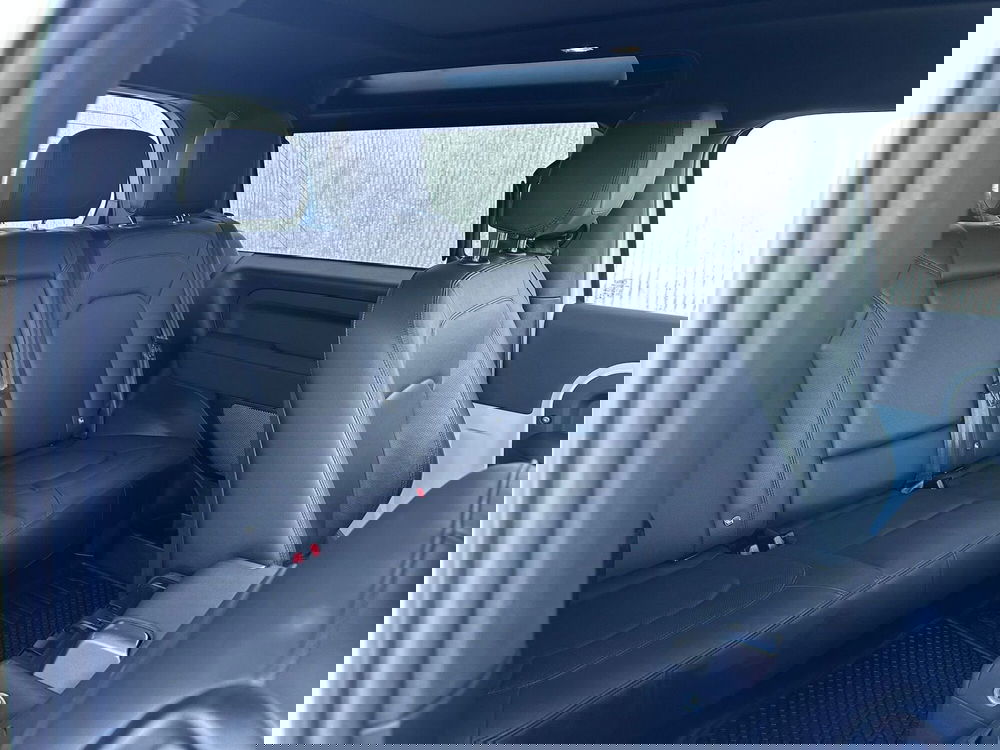 Land Rover Defender usata a Salerno (5)