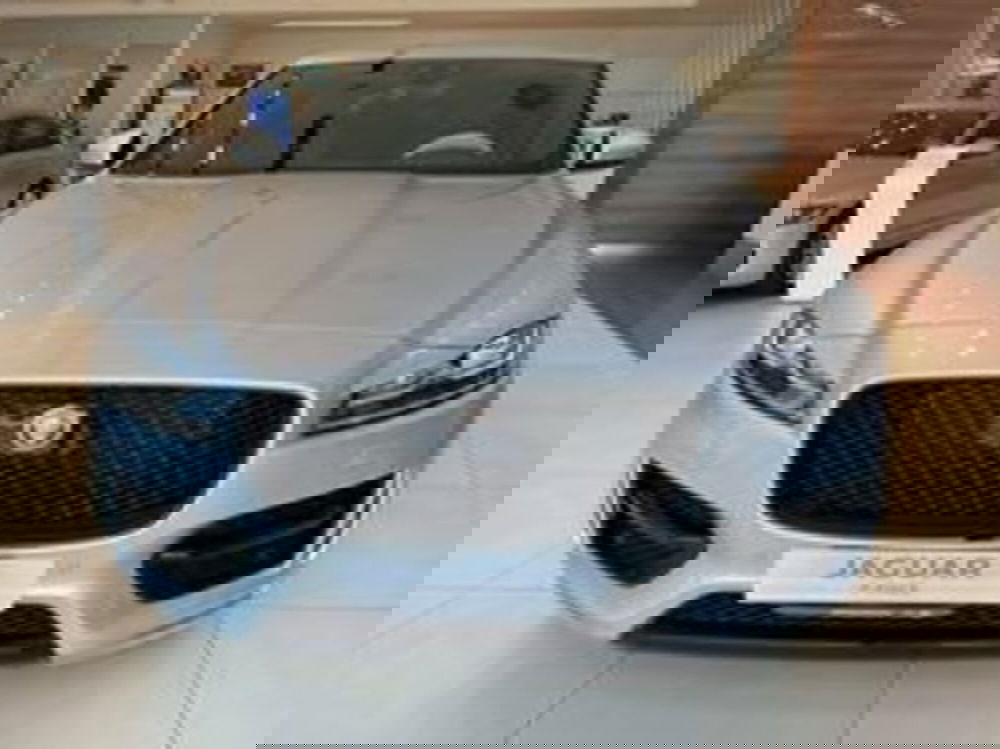 Jaguar F-Pace nuova a Forlì-Cesena (8)