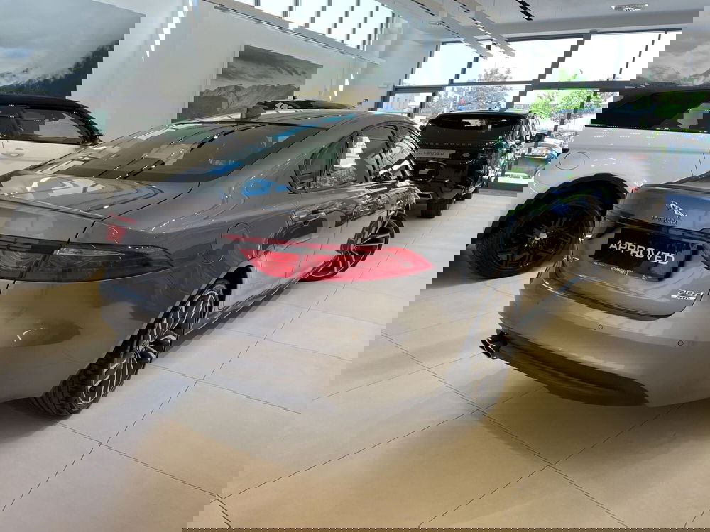 Jaguar XF usata a Forlì-Cesena (2)