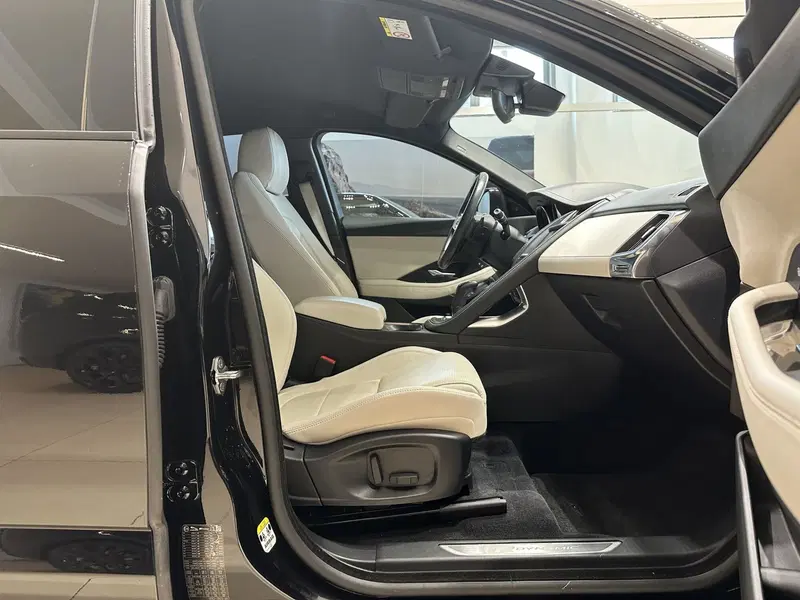 Jaguar E-Pace usata a Forlì-Cesena (3)