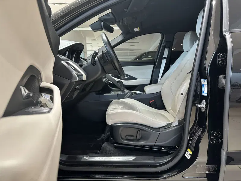 Jaguar E-Pace usata a Forlì-Cesena (4)