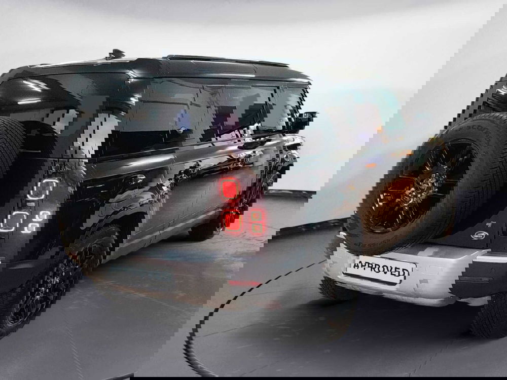 Land Rover Defender usata a Perugia (2)